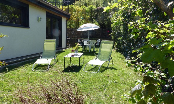 Les Villards-sur-Thones Apartment | T3 in chalet between lake and mountain