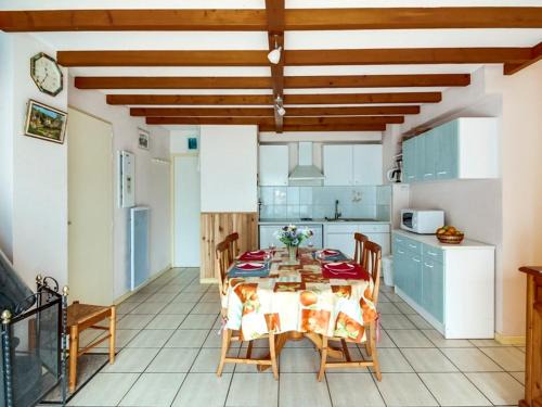 Esquieze-Sere Apartment | T3 lumineux avec jardin, 6 pers., Wi-Fi, parking, animaux admis - FR-1-402-1