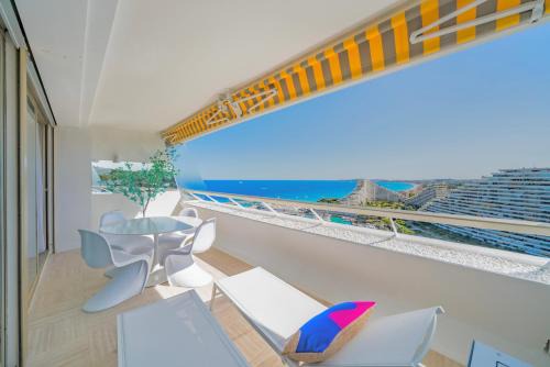 Villeneuve Loubet Beach Apartment | T3 luxe Marina Baie des Anges vue mer panoramique