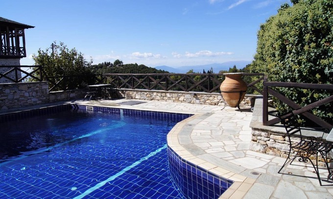 Pinakates Hotel | Ta Xelidonakia