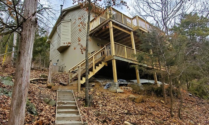 Lost Bridge Village House | Taffy's Lakehouse-Lake Access-Community Swim Pool-Minutes to Boat Ramp & Marina