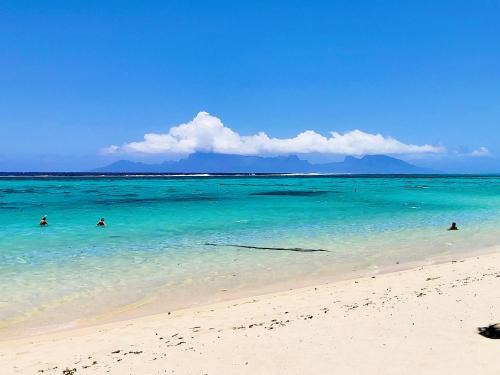 Punaauia House | TAHITI - Fare Vainato Beach