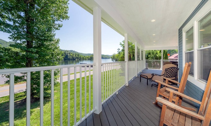 Tallassee House | Tail of the Dragon | Harley Davidson 129 Store | PC Market | The HUB | Corn Hole | Boating