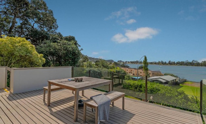 Tairua House | Tairua Harbour Views - Tairua Holiday Home