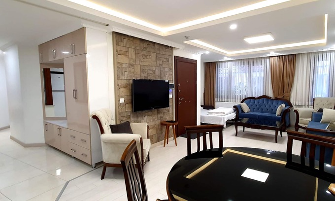 Cihangir Apartment | Taksim Cihangir Apt. Family & Friends 2BR: Sleeps 8, Central Location, Open Plan