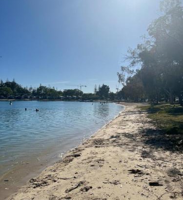 Palm Beach Apartment | Tallebudgera Creek Escape