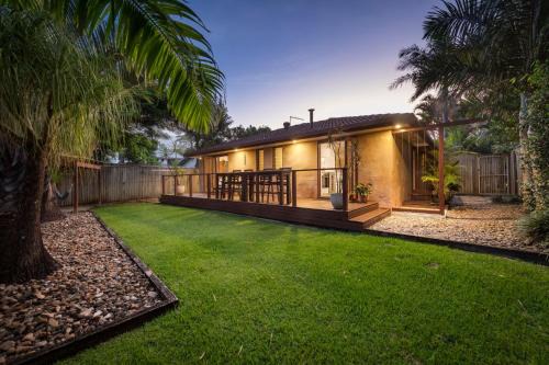 Suffolk Park House | Tallow Beach Retreat - welcoming pet-friendly unit