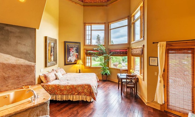 Sandpoint Cabin | Talus Rock Retreat
