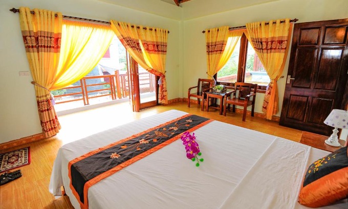 Hoa Lu House | Tam Coc Cosiana Hotel