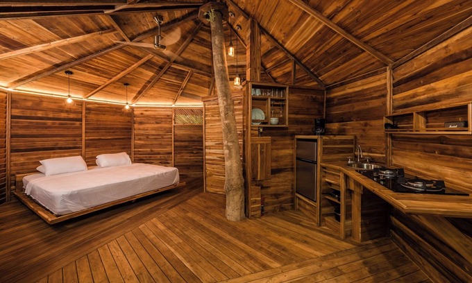 Canafistula House | Tamarindo Tree House King Pura Selva