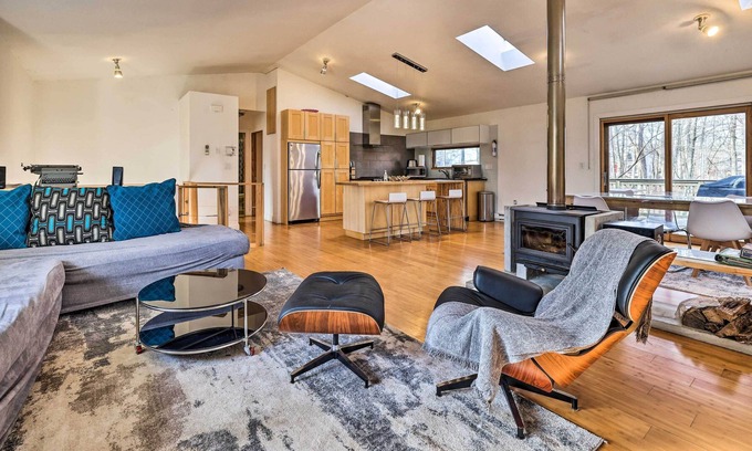 Tamiment House | Tamiment Home w/ Gas Grill: 4 Mi to Bushkill Falls