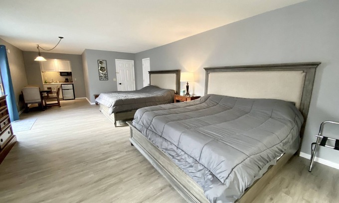 Osage Beach Apartment | Tan-Tar-A #6132 - Lake view, minutes from Margaritaville and pool bars!