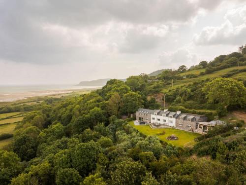 Pentraeth House | Tan Y Fron By Birch Stays