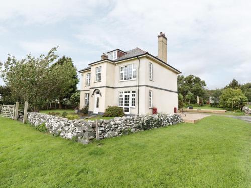 Dyffryn Ardudwy House | Tan Y Fron
