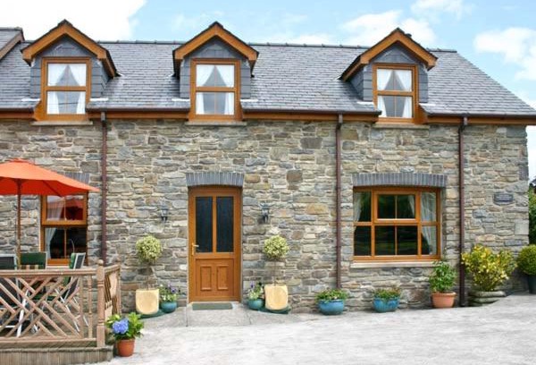Lampeter House | Tangaer Cottage