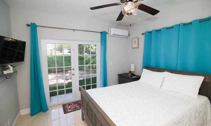 Nassau Apartment | Tangerine Sunsets Jumbay Haven 3