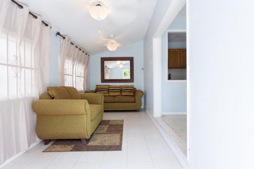 Nassau House | Tangerine Sunsets Murcott