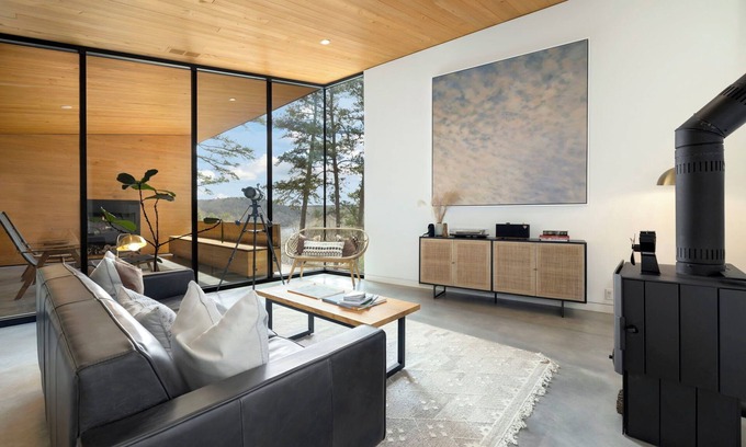 Rogers House | Tanglewood Cabin - Lake Access - Private - Modern