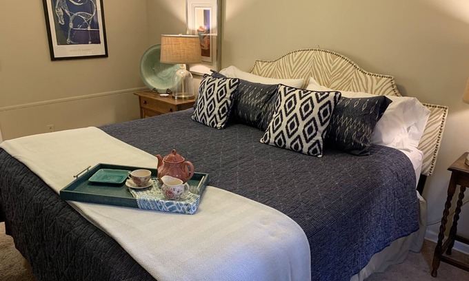Southern Pines Apartment | Tanglewood Farm -Horse & Hound Suite 1 BR/2BA Private Apt on Horse Farm