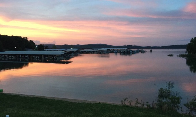 Rogers Hotel | Tanglewood Lodge