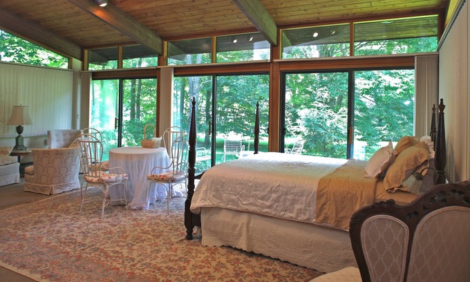 Stockbridge Bed & Breakfast | Tanglewood Suites
