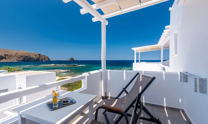 Apollonia House | Tania Milos