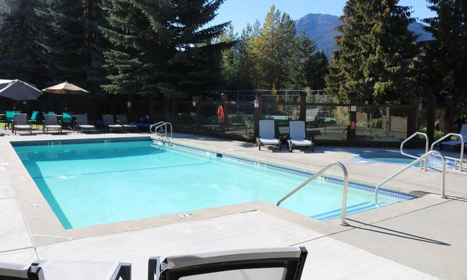 Whistler Village Apartment | Tantalus Resort Lodge
