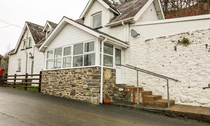 Builth Wells House | Tanyrallt Farm