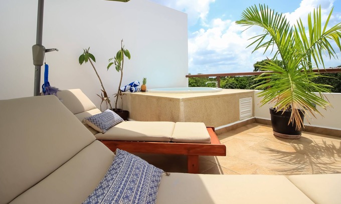 Akumal House | Tao Chi PH5 By Lockey