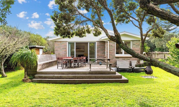 Ruakaka House | Taotahi Hideaway - Ruakaka Waterfront