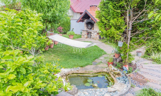 Velika Gorica Bed & Breakfast | Tara Garden