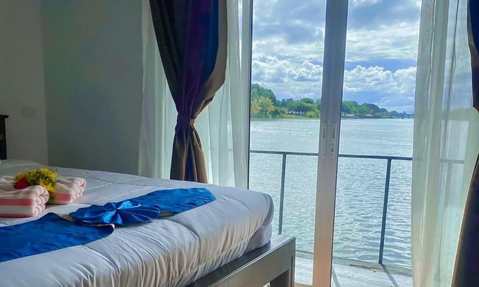 Ban Tai Boat Rental | Tara Raft