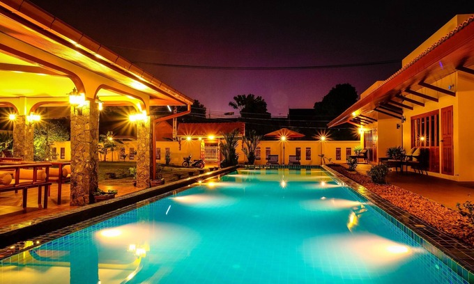 Nong Prue Villa | Taratai Villa