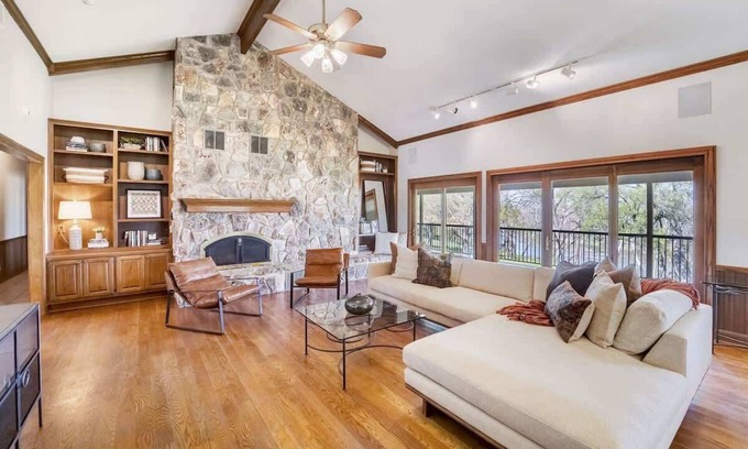 Bastrop House | Tarcoola Ranch | Riverfront Escape