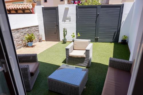Tarifa Ski Chalet | Tarifa Family House 5 min walk to the beach and old town