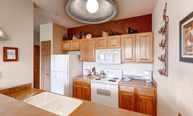 Frisco Condo | Tarn Landing C-5 1 Bedroom Condo by RedAwning