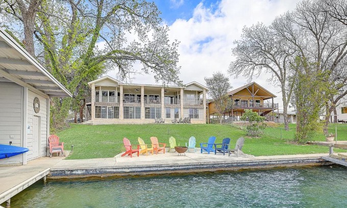 Kingsland House | Tatanka Lodge