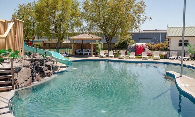 Taupo Hotel | Taupo TOP 10 Holiday Park