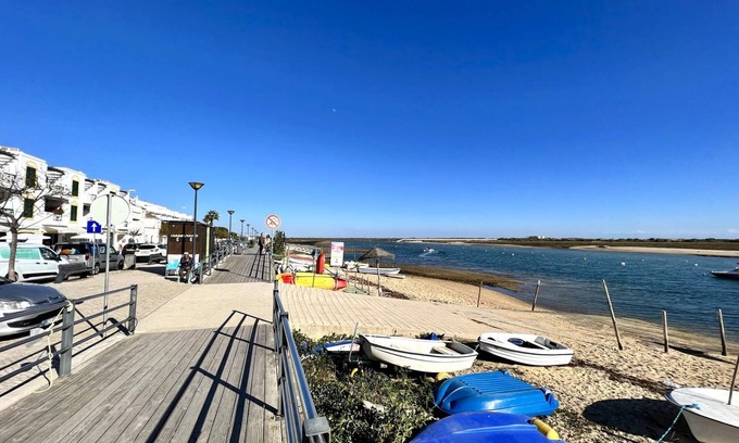 Cabanas Apartment | Tavira River View by Homing