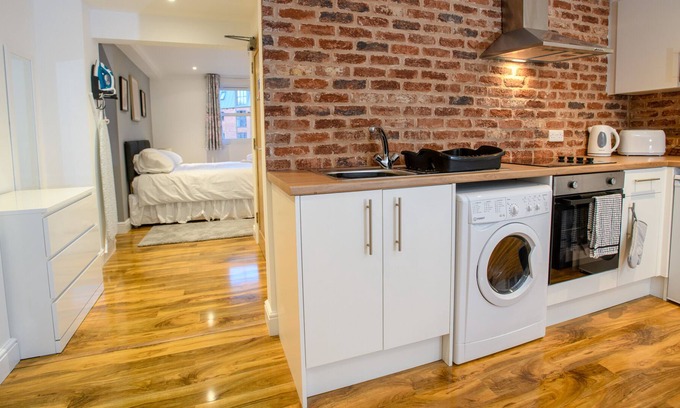 Lincoln Apartment | Tavmar Apartments