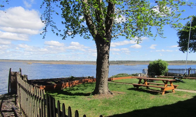 East Tawas House | Tawas Inland lake come view the beauty of this ever changing lake