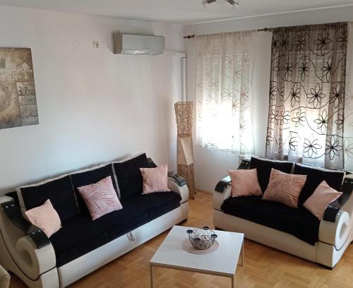 Sremska Mitrovica Apartment | Tea
