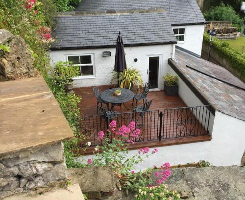 Knaresborough Bed & Breakfast | Teardrop Cottage