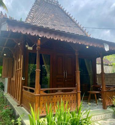 Mambal Villa | Tebeduwe Joglo Villa
