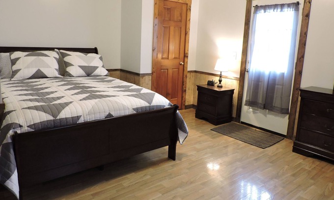 Bellville House | Teich of Zuhause am Harvey
