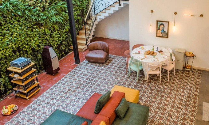Tel Aviv City Center House | Tel Aviv Center Seaside Villa: A Pool & Rooftop, 1 min to Ha'Carmel & the Beach