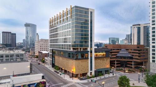 Downtown Nashville Hotel | Tempo By Hilton Nashville Downtown