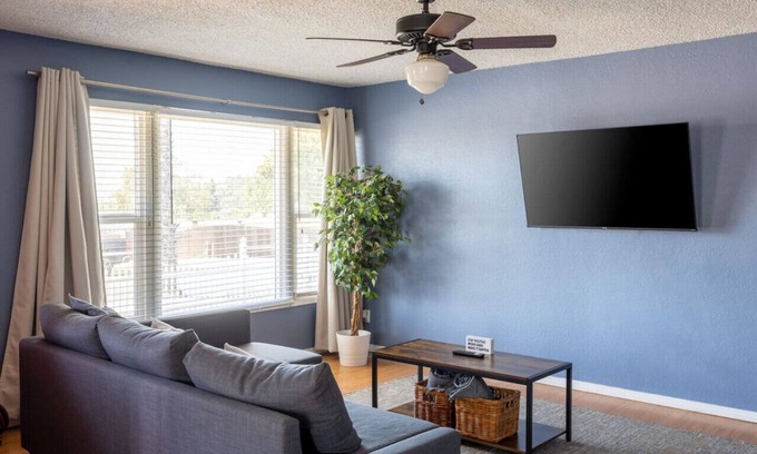 Rancho Cucamonga House | Temporary Home: Family and Corporate Stays