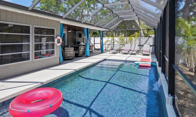 Gulf Gate Estates House | "Temporary Sanity" Home w/Stunning Heated Saltwater Pool, Lanai w/TV, Ready to book!