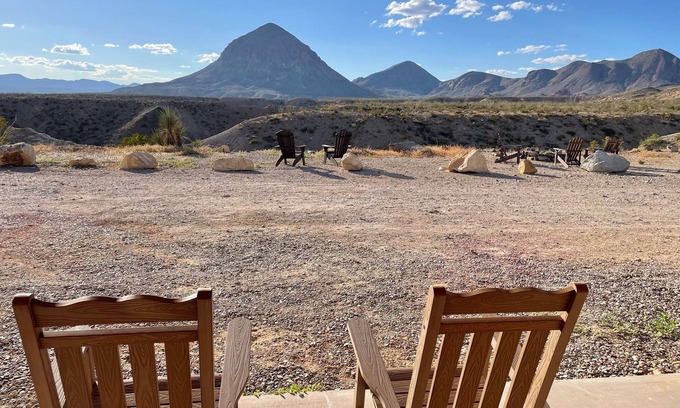 Study Butte-Terlingua Cabin | Ten Bits Ranch - Room # 18 - Telegraph